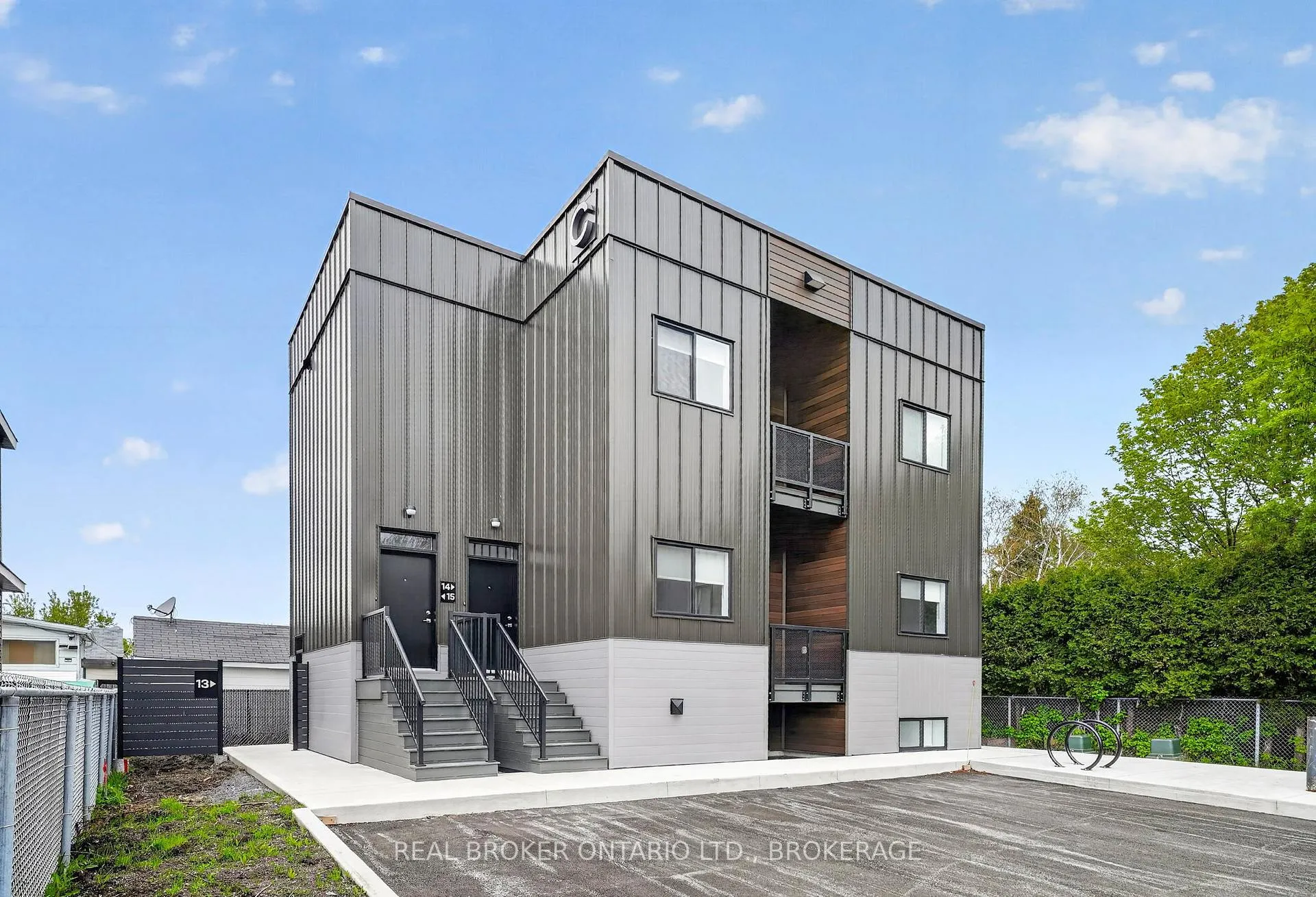 Photo of Unit Unit #4A, 600 Second Street E
