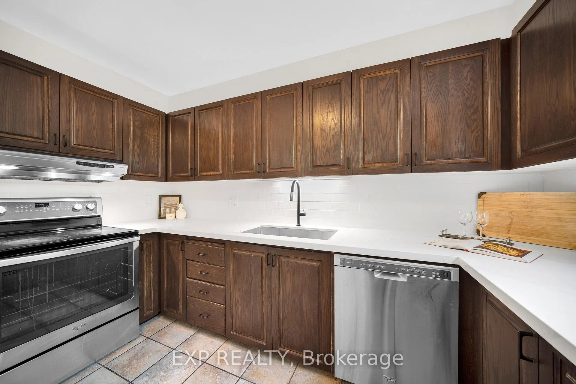 Photo 11 of 172 Centrepointe Drive, Ottawa, Centrepointe — HOMEH