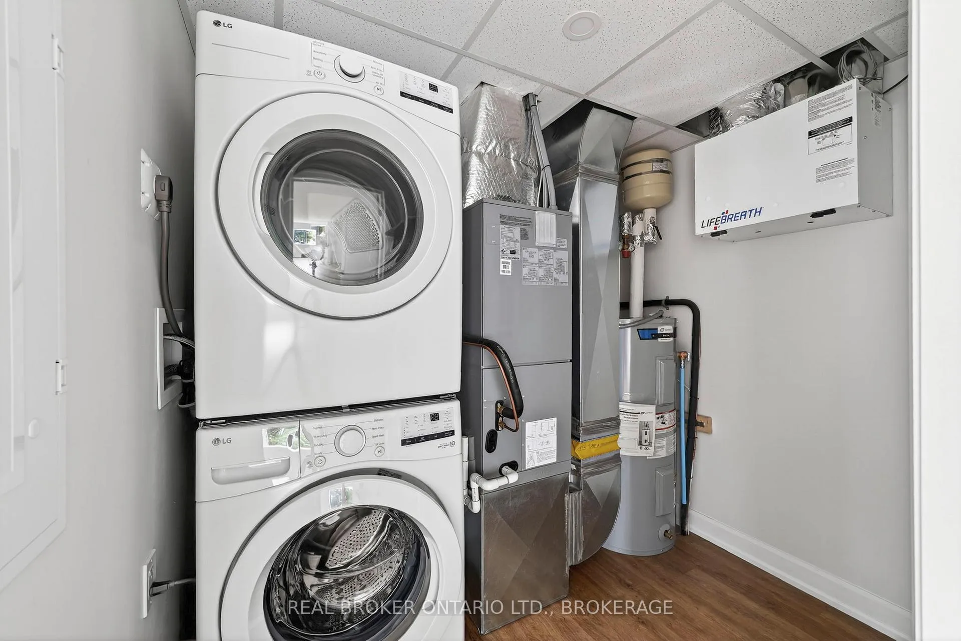 Photo 12 of Unit Unit #7B, 600 Second Street E, Cornwall — HOMEH