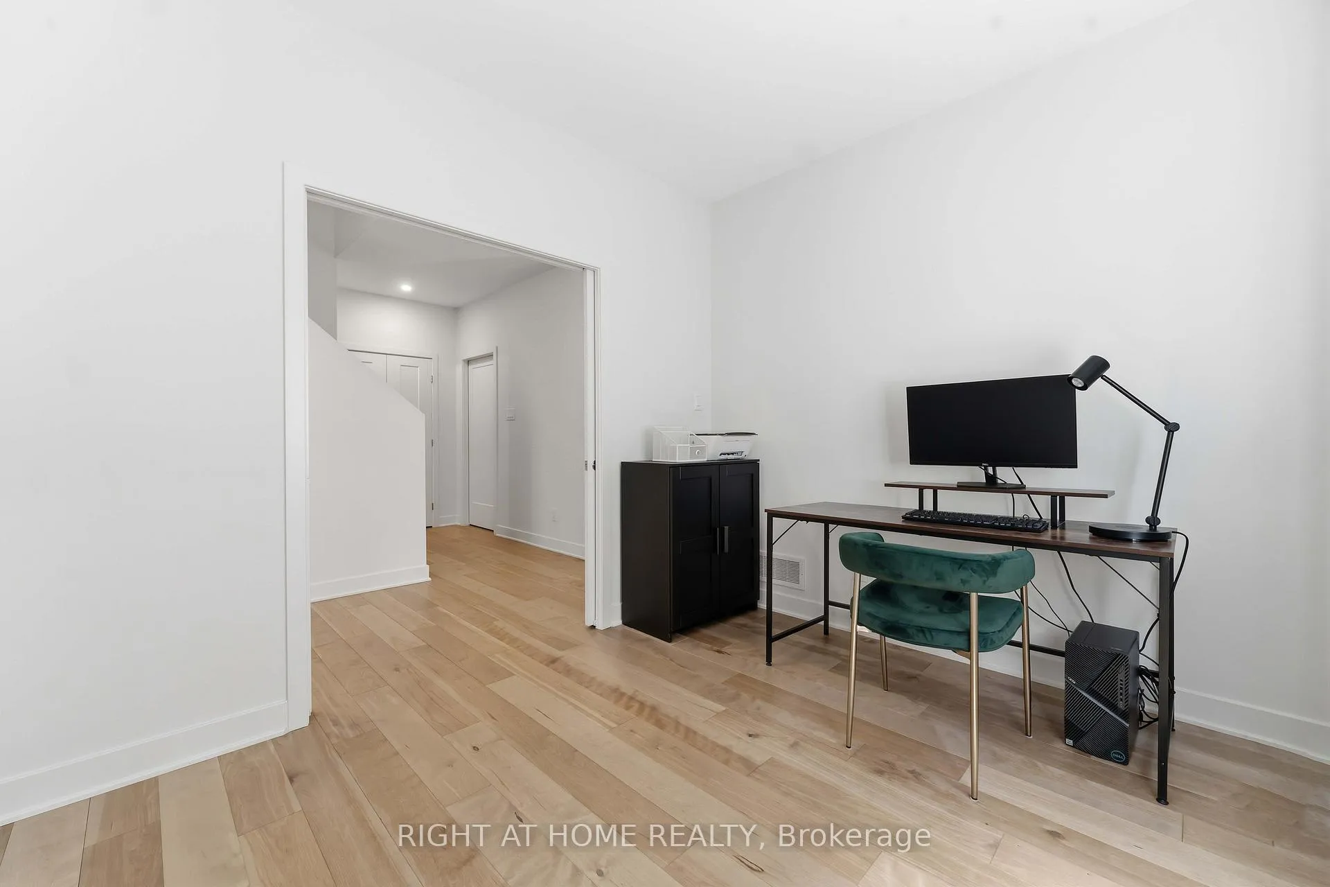 Photo 6 of 289 Mount Nebo Way, Ottawa, Riverside South/Gloucester Glen — HOMEH