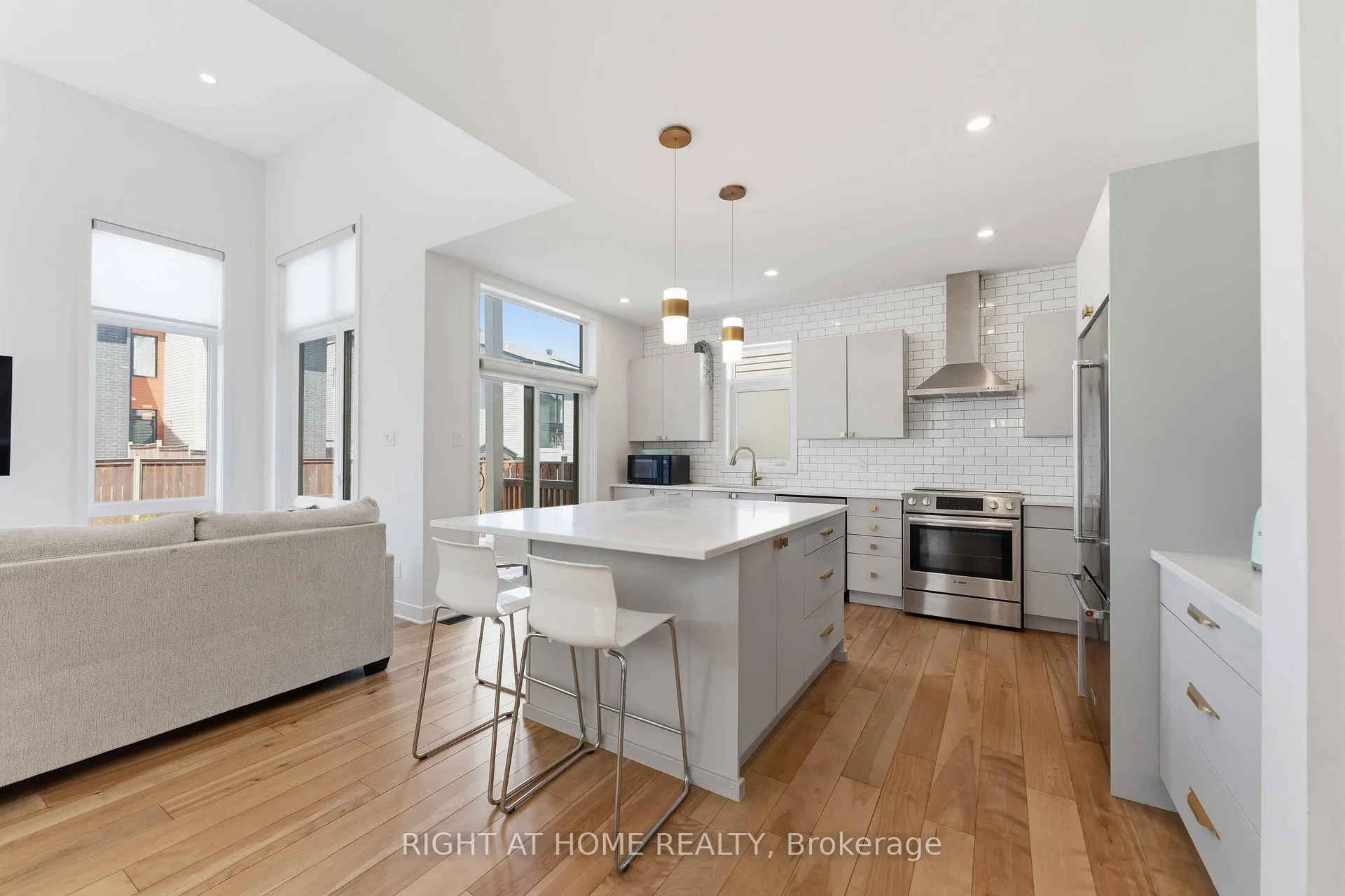 Photo 9 of 289 Mount Nebo Way, Ottawa, Riverside South/Gloucester Glen — HOMEH