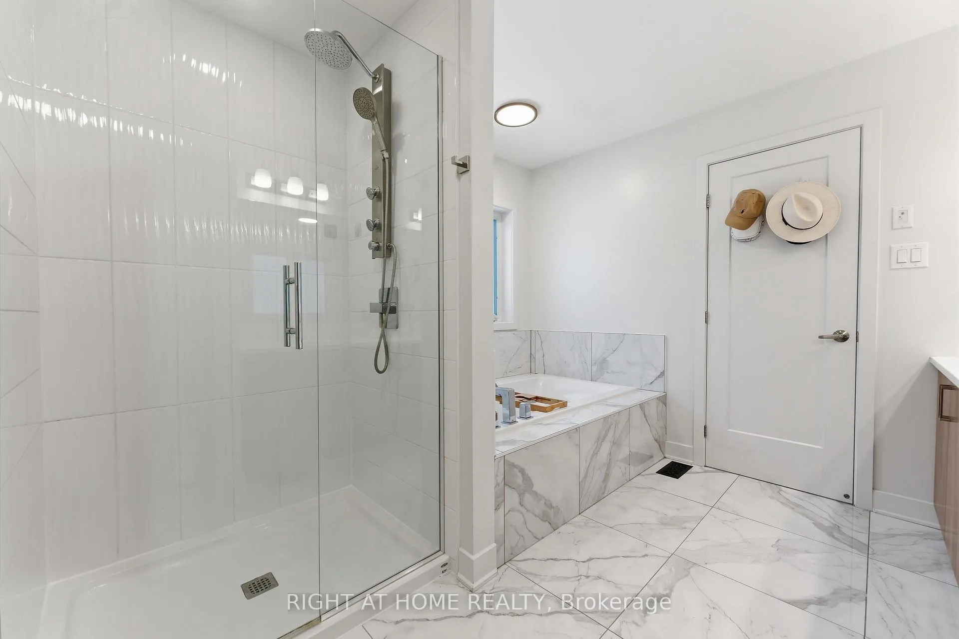 Photo 28 of 289 Mount Nebo Way, Ottawa, Riverside South/Gloucester Glen — HOMEH