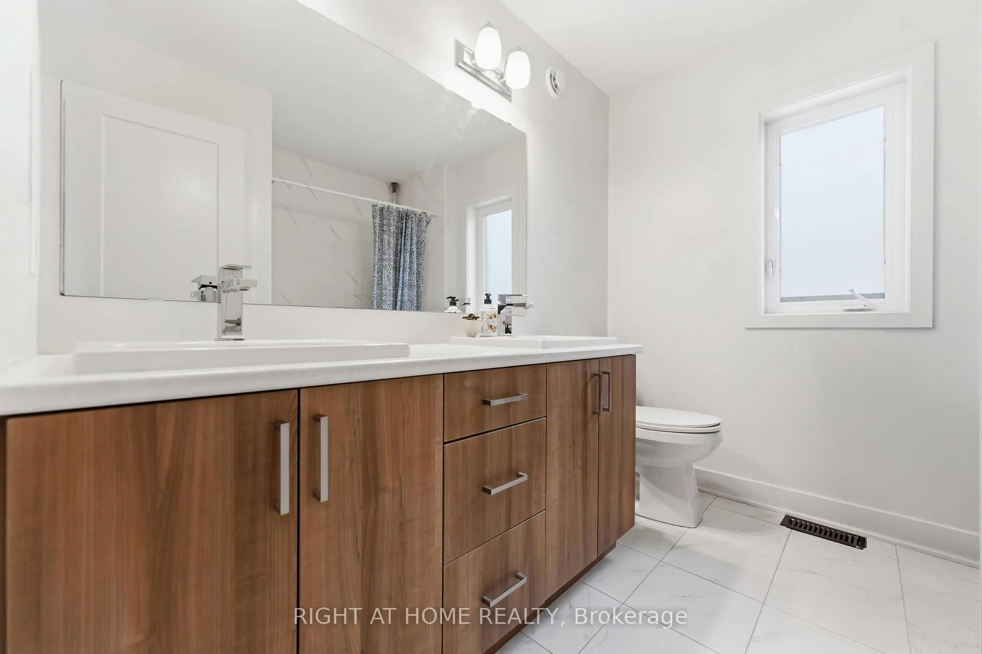 Photo 35 of 289 Mount Nebo Way, Ottawa, Riverside South/Gloucester Glen — HOMEH