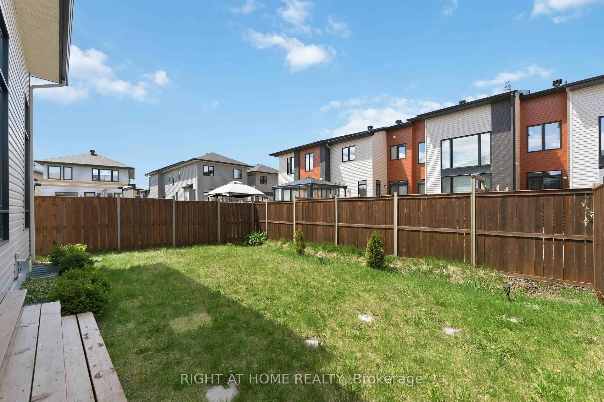 Photo 42 of 289 Mount Nebo Way, Ottawa, Riverside South/Gloucester Glen — HOMEH