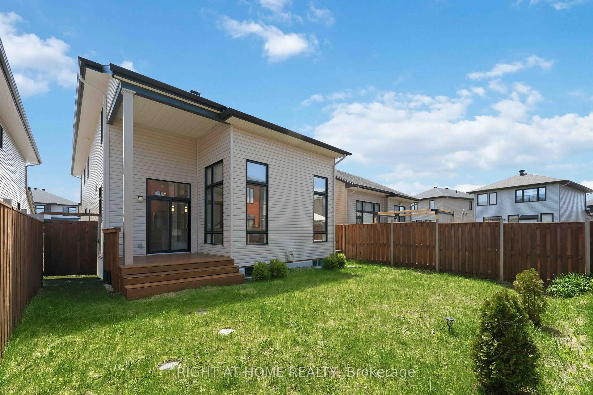 Photo 43 of 289 Mount Nebo Way, Ottawa, Riverside South/Gloucester Glen — HOMEH