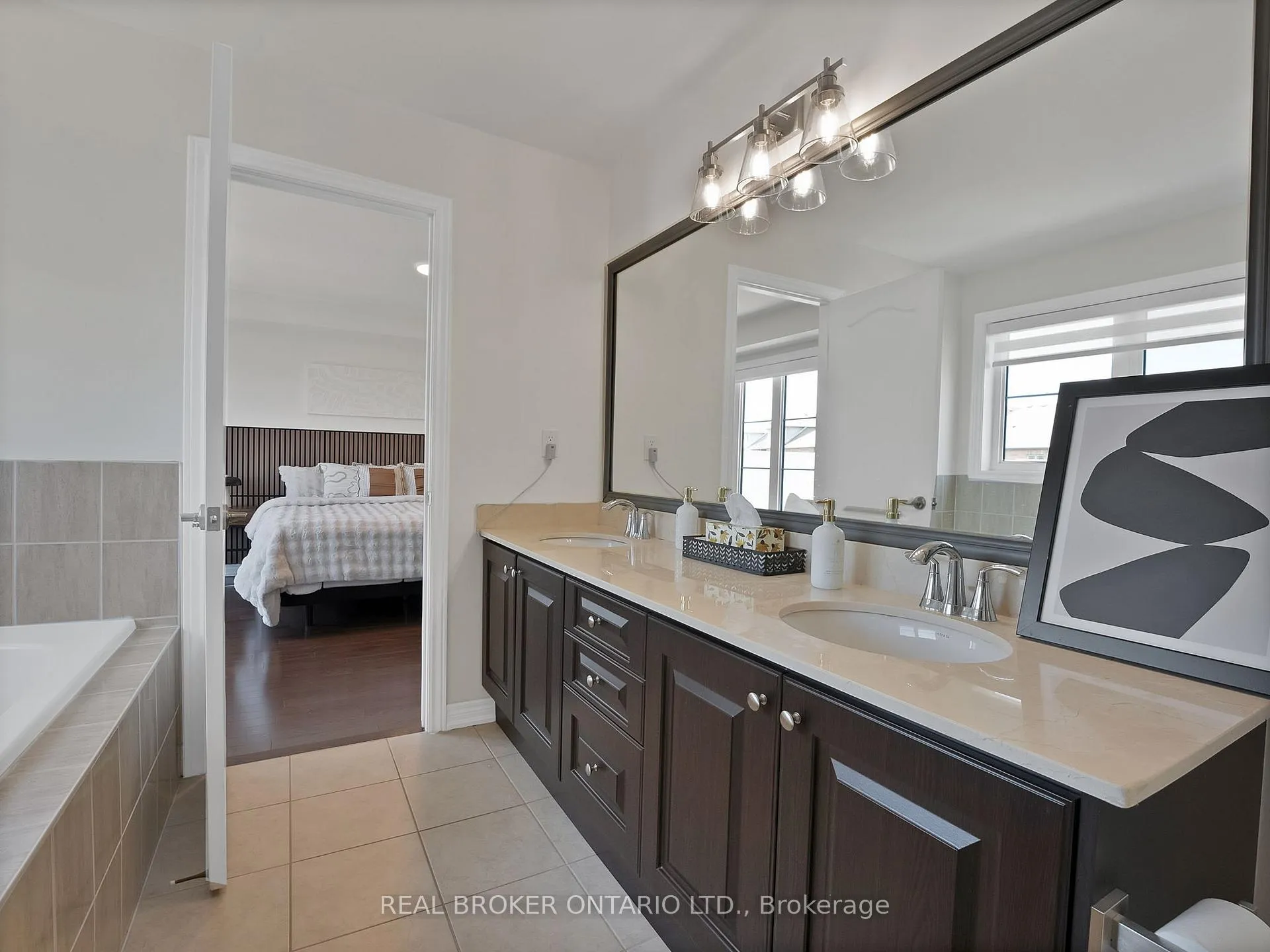 Photo 23 of 19 Berryman Lane, Markham, Cornell — HOMEH