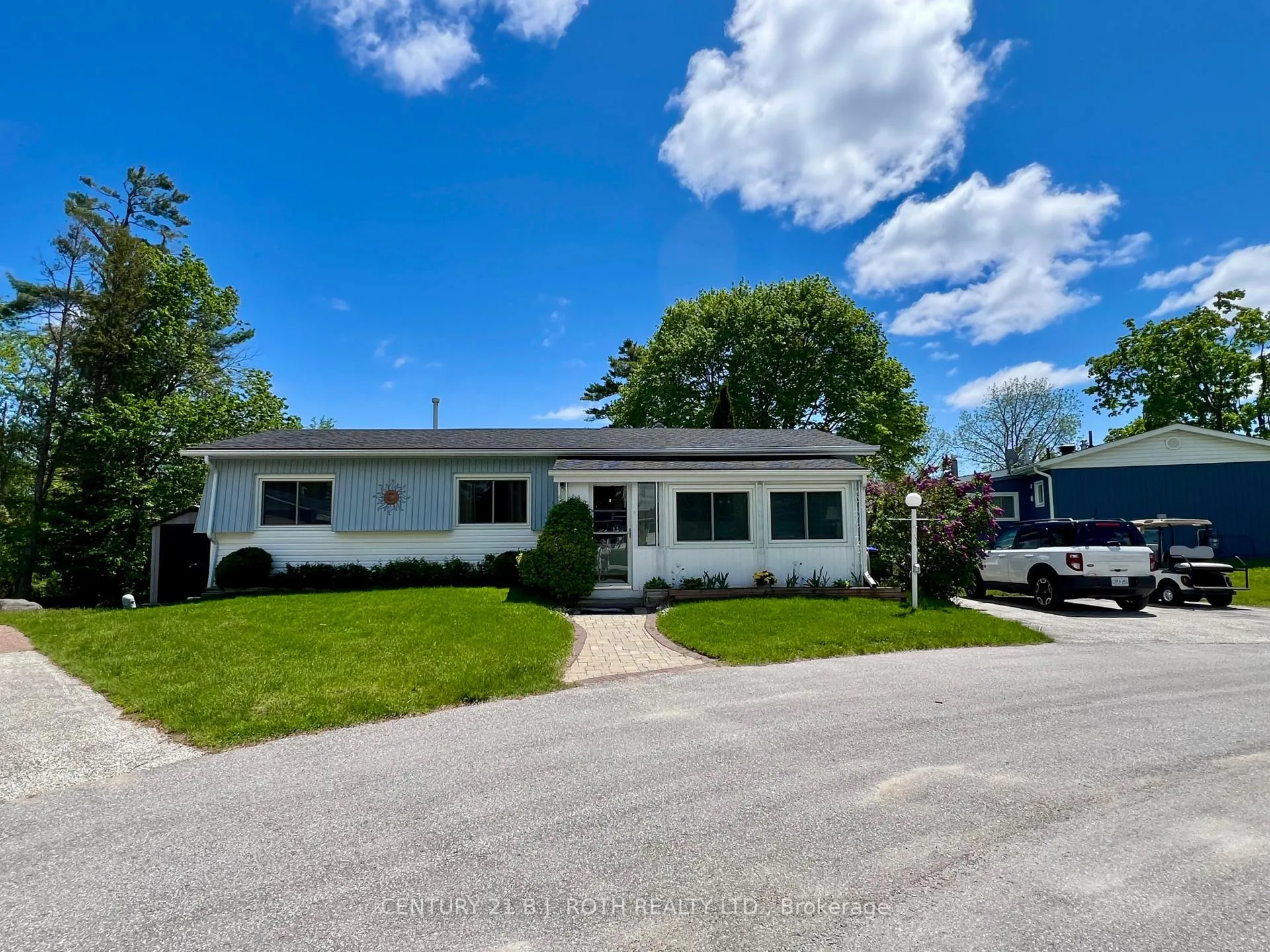 Photo 32 of 1 Nectarine Court, Innisfil, Rural Innisfil — HOMEH