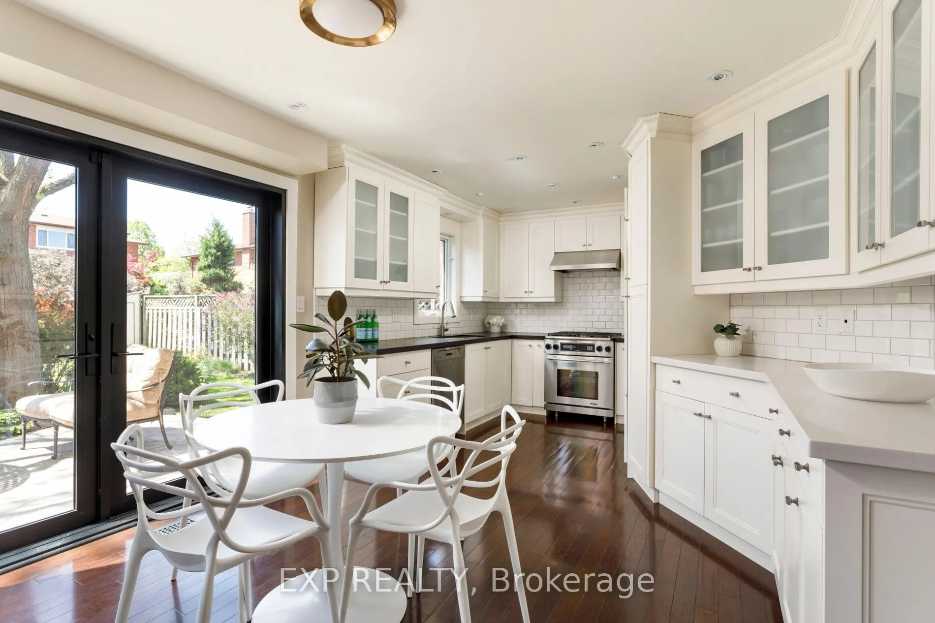 Photo 1 of 14 Oliver Lane, Vaughan, Maple — HOMEH