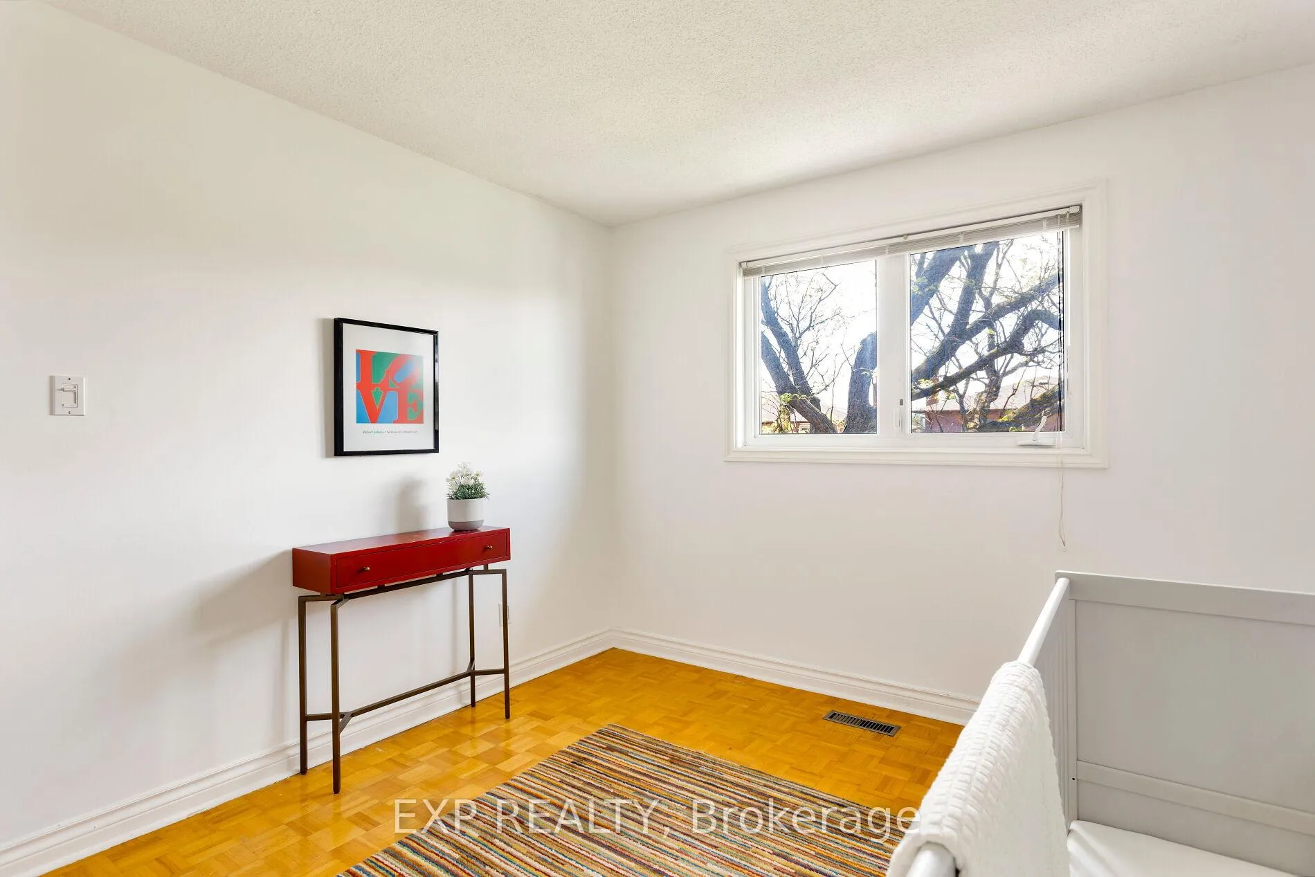 Photo 32 of 14 Oliver Lane, Vaughan, Maple — HOMEH