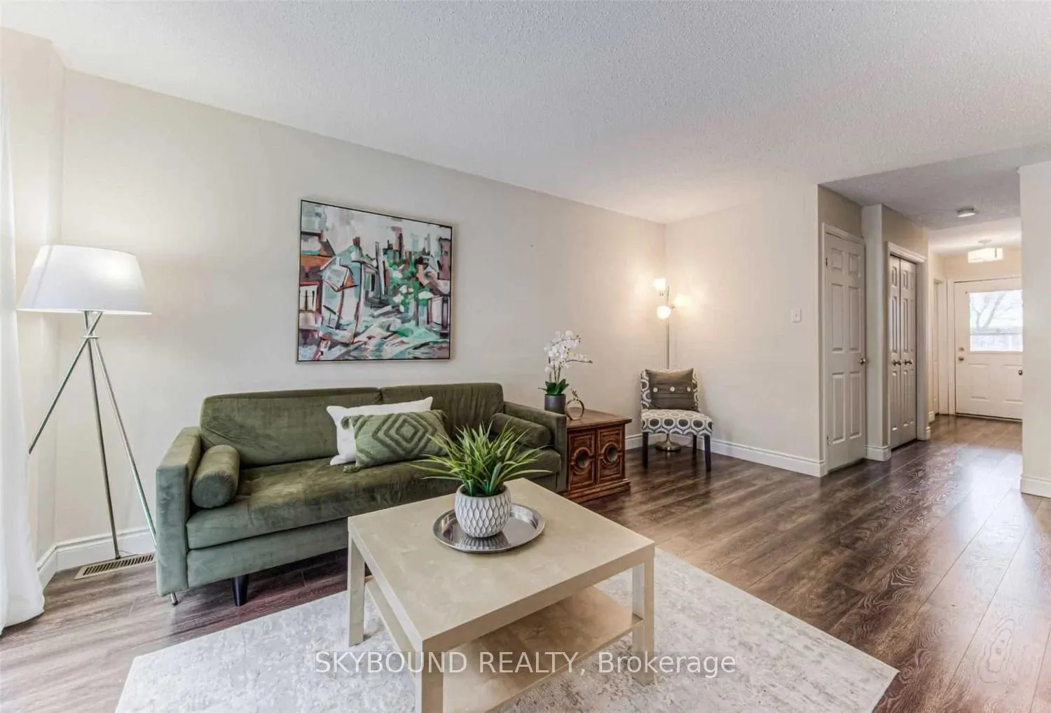 Photo 6 of Unit 7, 360 Cornridge Place, Waterloo, Upper Beechwood — HOMEH