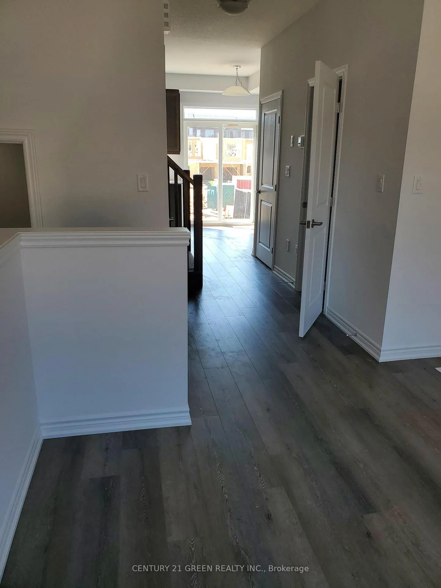 Photo 3 of Unit 97, 61 Soho Street, Hamilton, Stoney Creek — HOMEH