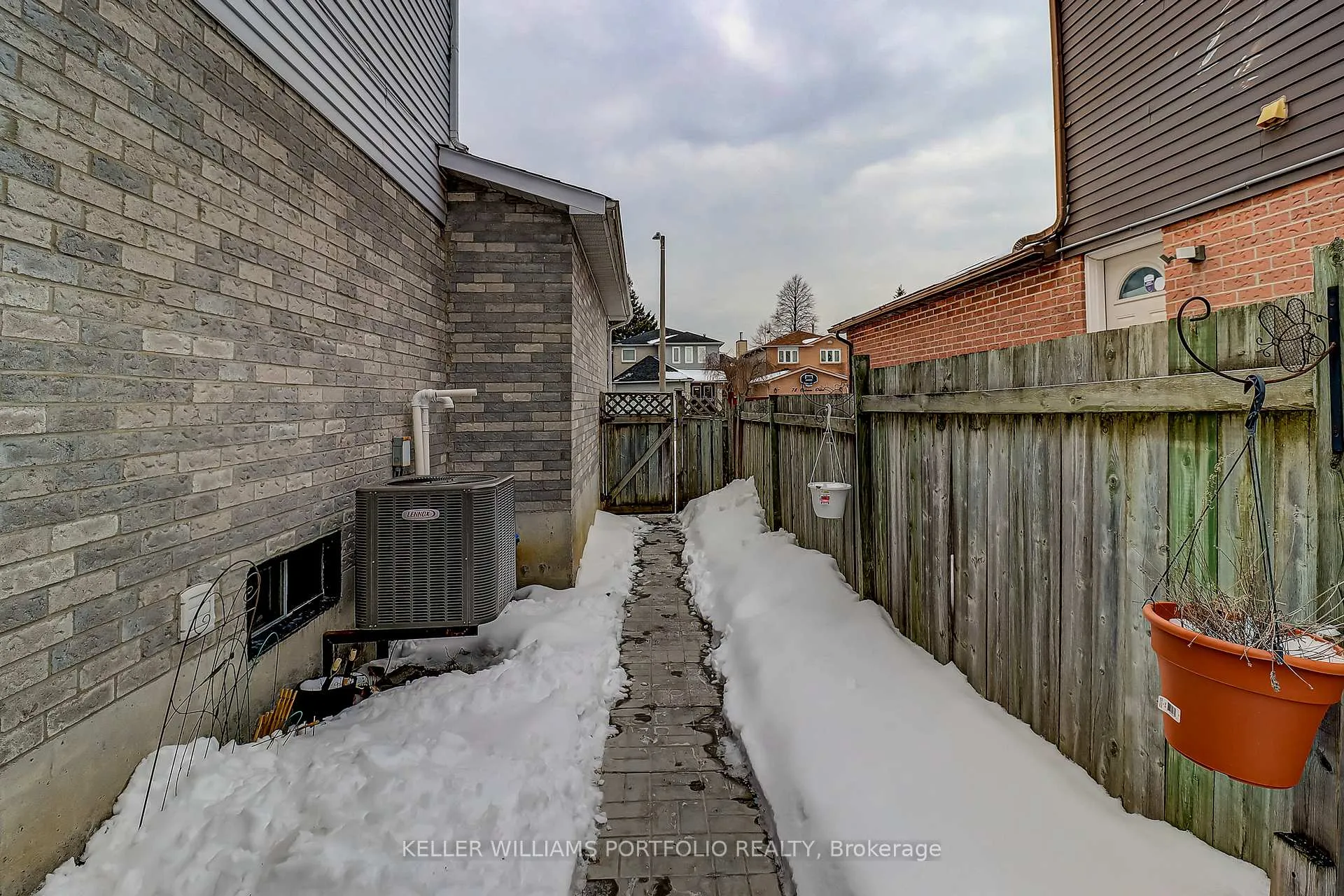 Photo 25 of Unit Lower Unit, 97 Dobson Drive, Ajax, Central — HOMEH