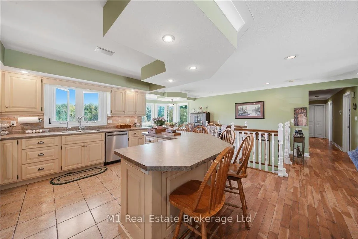 Photo 10 of 60 Hamer Bay Road, Seguin — HOMEH