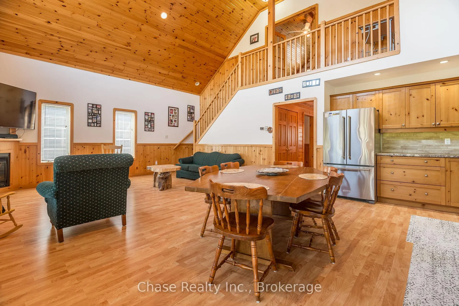 Photo 10 of 47 Madawaska Trail, Wasaga Beach — HOMEH