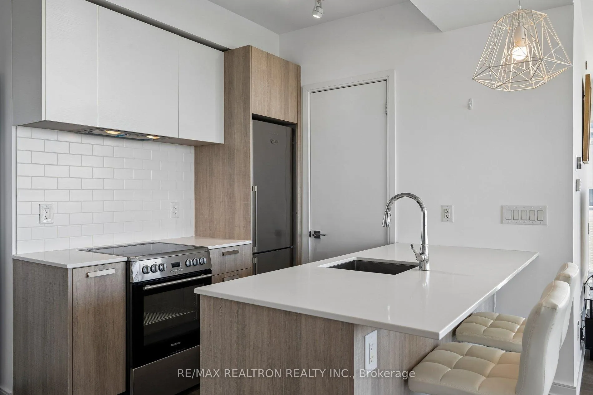 Photo 21 of Unit 2005, 57 St Joseph Street, Toronto, Bay Street Corridor — HOMEH
