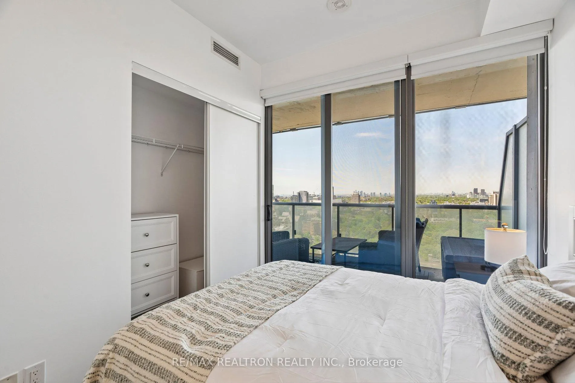 Photo 27 of Unit 2005, 57 St Joseph Street, Toronto, Bay Street Corridor — HOMEH