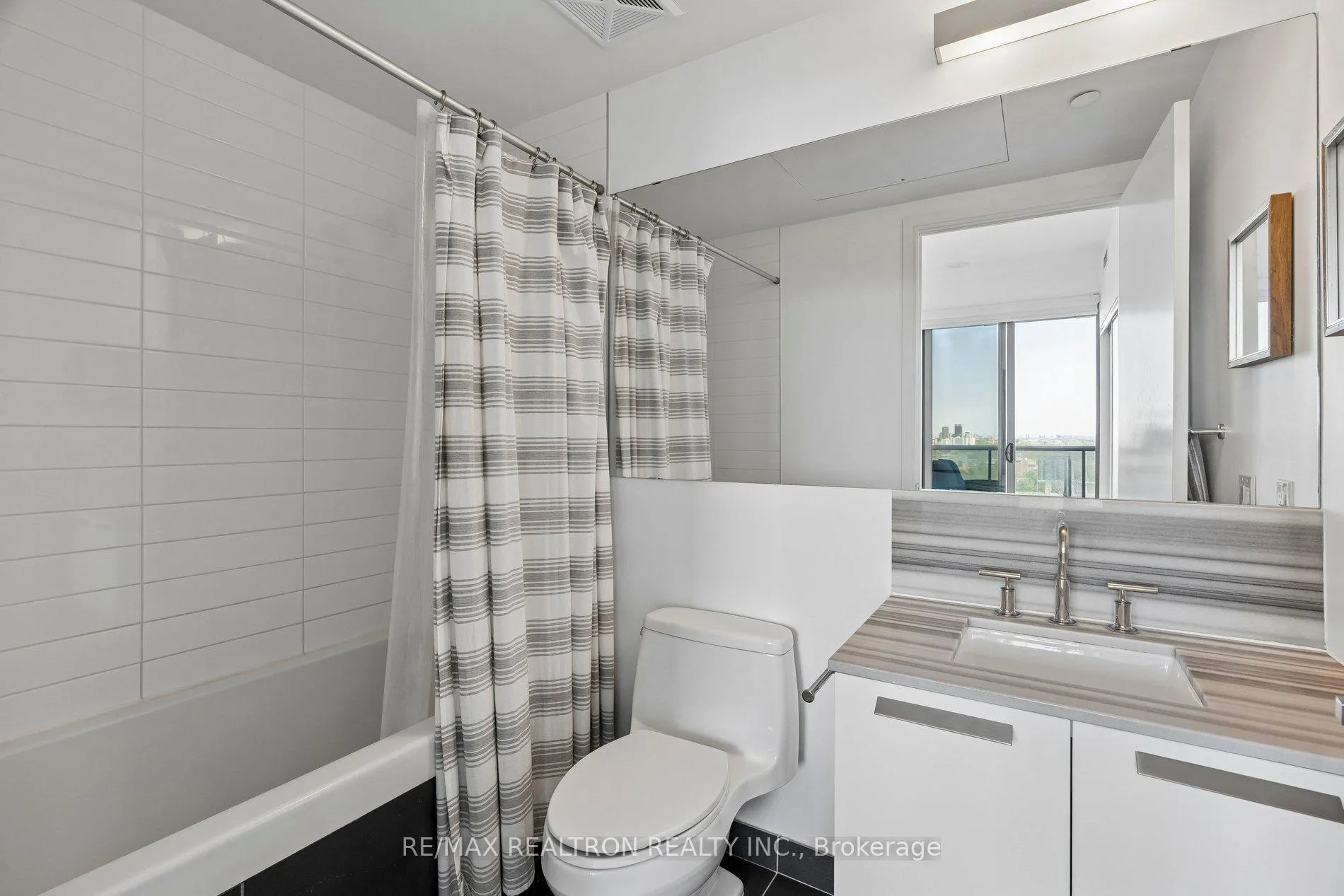 Photo 31 of Unit 2005, 57 St Joseph Street, Toronto, Bay Street Corridor — HOMEH