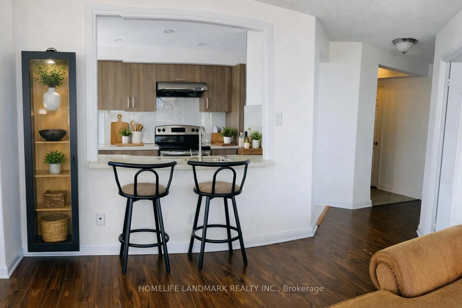 Photo 4 of Unit 1510, 22 Hanover Road, Brampton, Queen Street Corridor — HOMEH