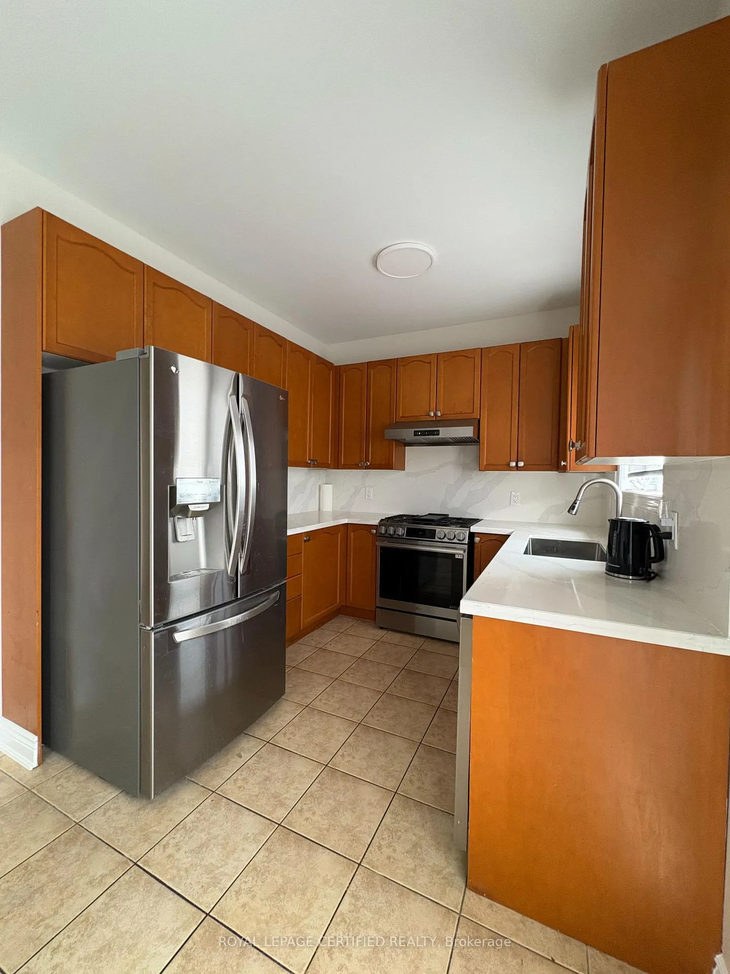 Photo 9 of 39 Blazing Star Drive, Brampton, Sandringham-Wellington — HOMEH