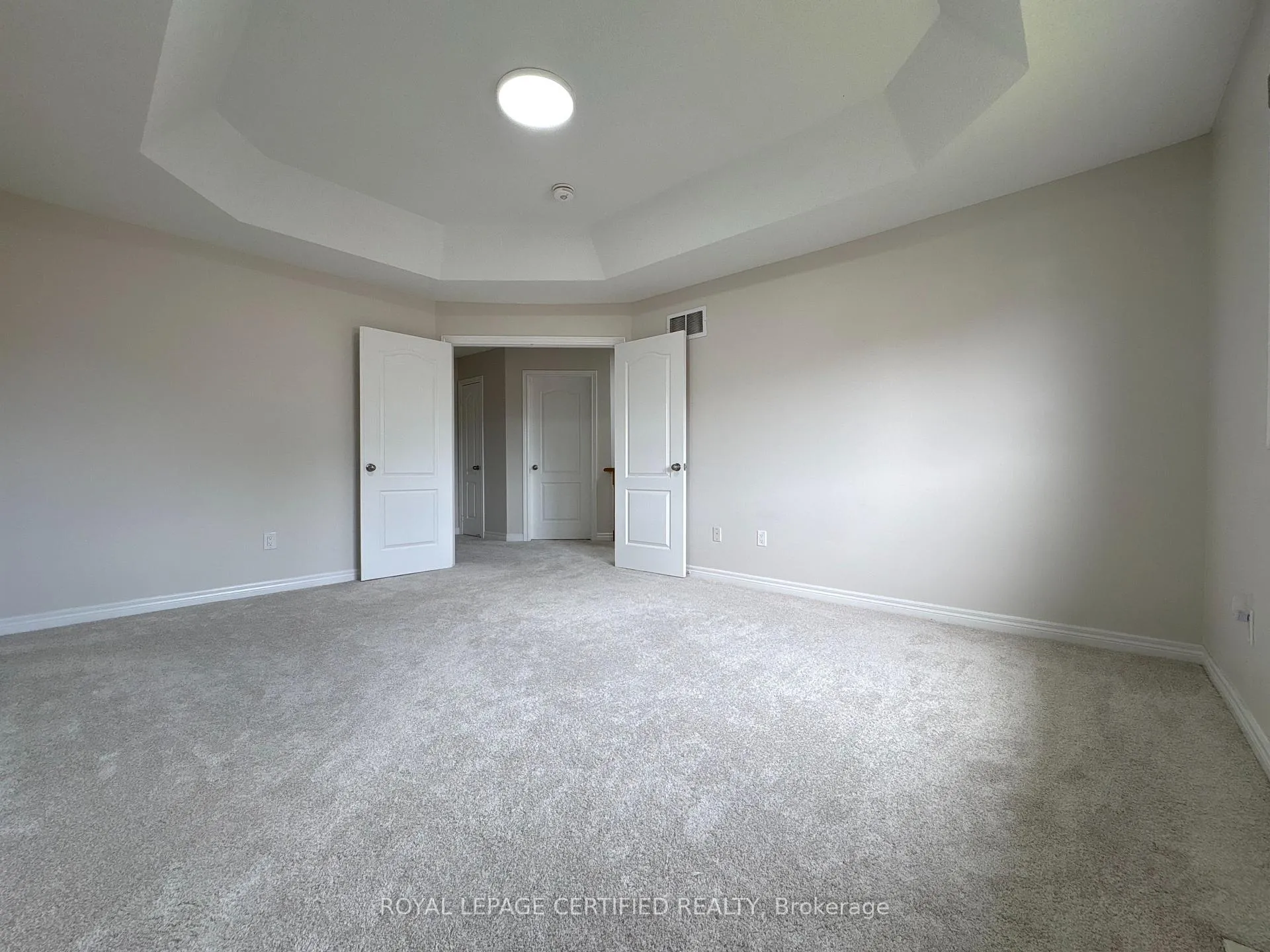 Photo 17 of 39 Blazing Star Drive, Brampton, Sandringham-Wellington — HOMEH