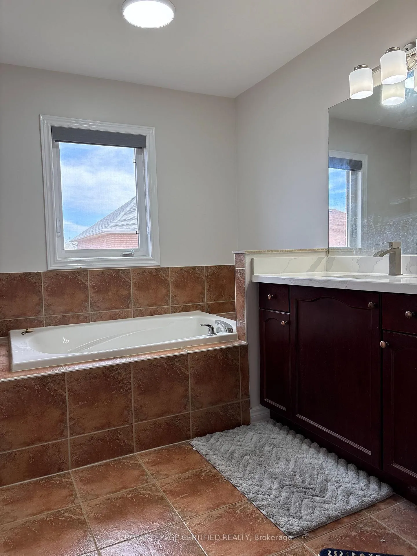Photo 19 of 39 Blazing Star Drive, Brampton, Sandringham-Wellington — HOMEH