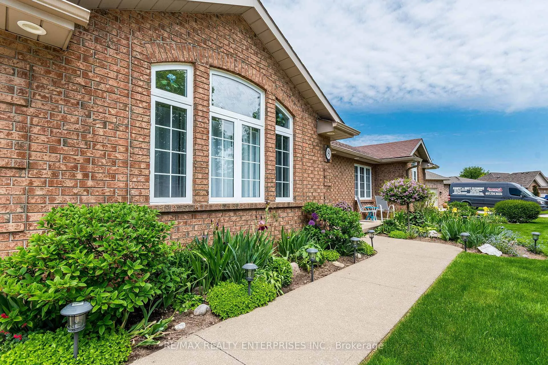 Photo 5 of 8 Cherry Ridge Boulevard, Pelham, Fenwick — HOMEH