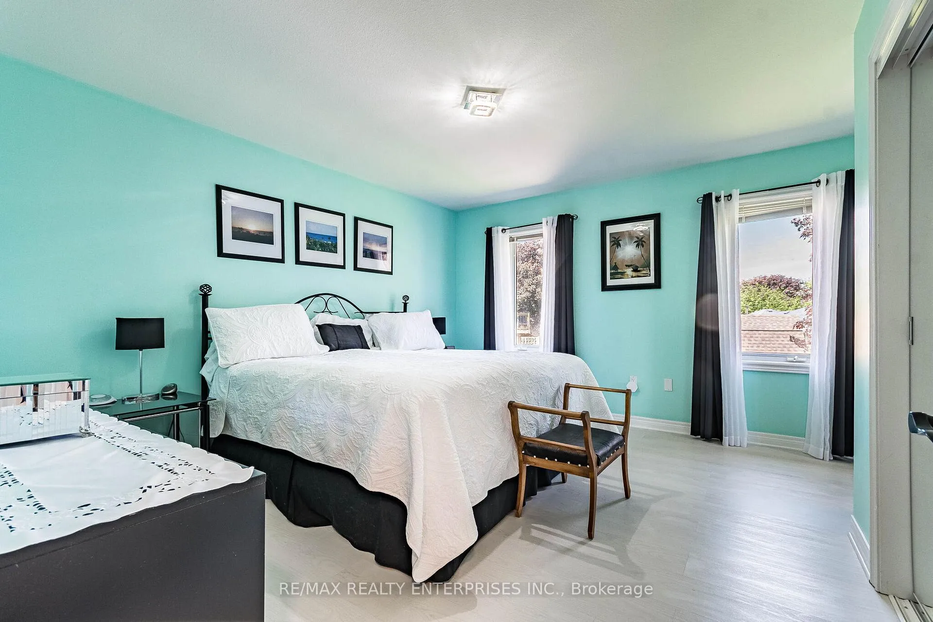 Photo 17 of 8 Cherry Ridge Boulevard, Pelham, Fenwick — HOMEH