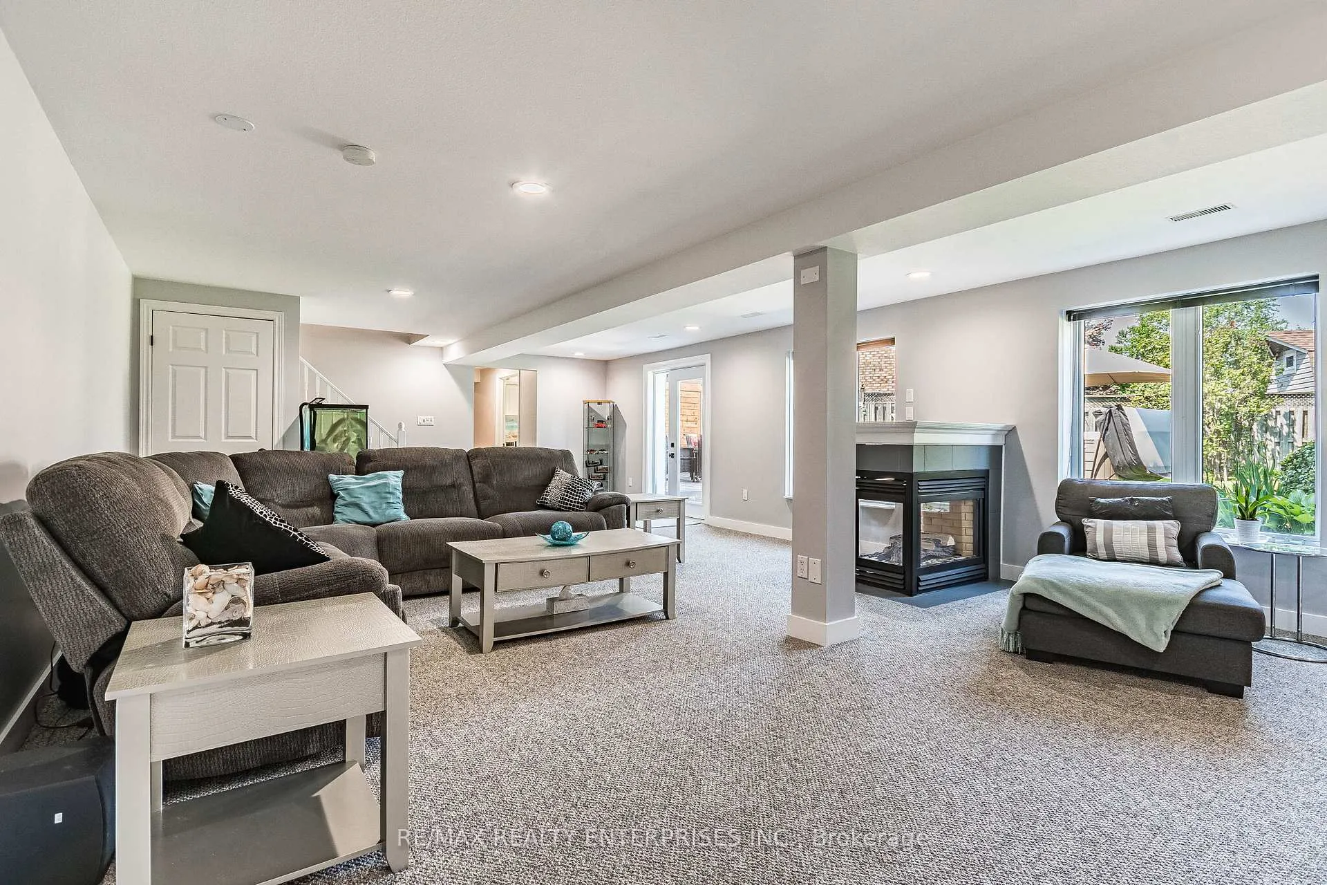 Photo 27 of 8 Cherry Ridge Boulevard, Pelham, Fenwick — HOMEH