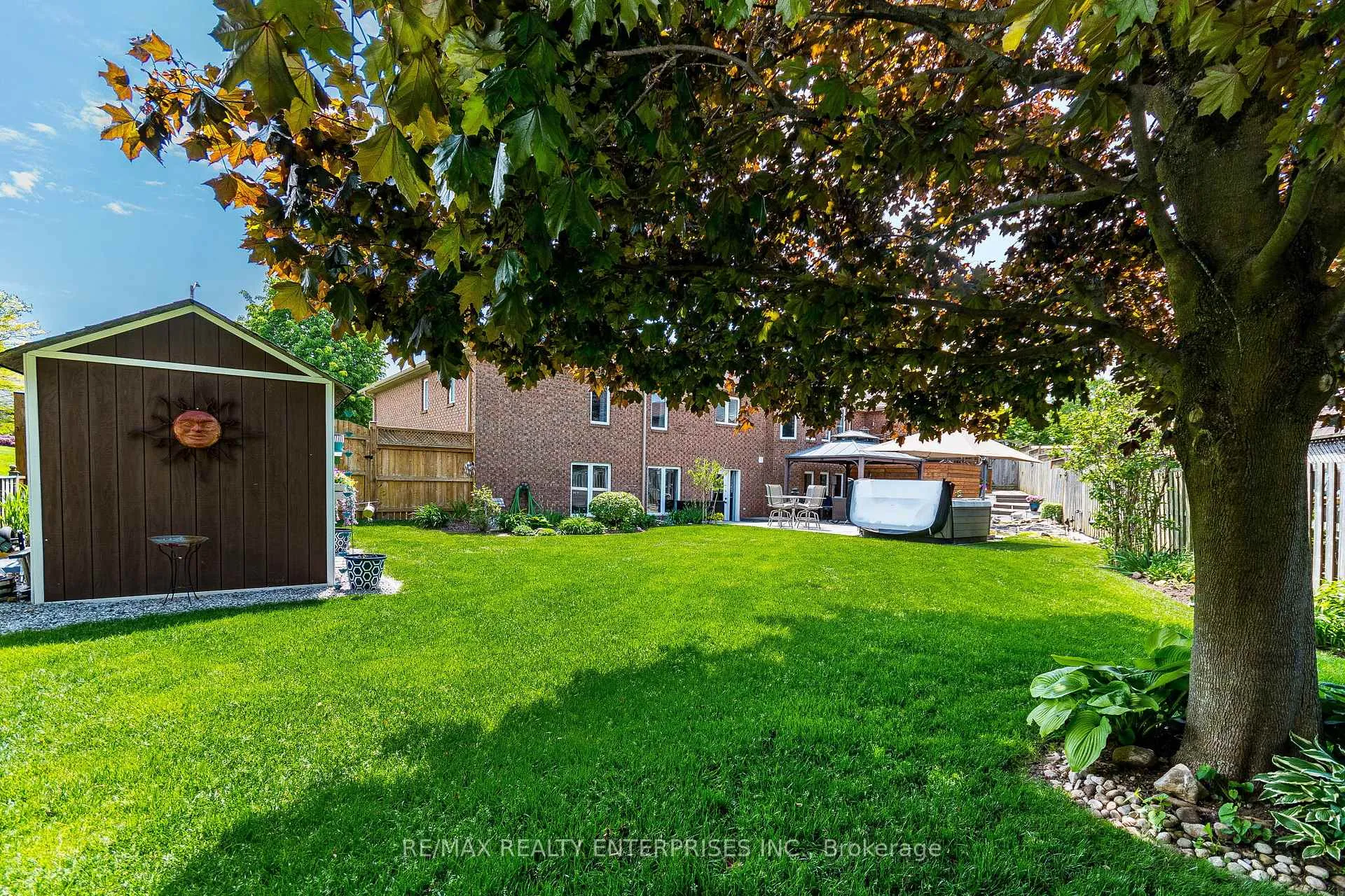 Photo 45 of 8 Cherry Ridge Boulevard, Pelham, Fenwick — HOMEH