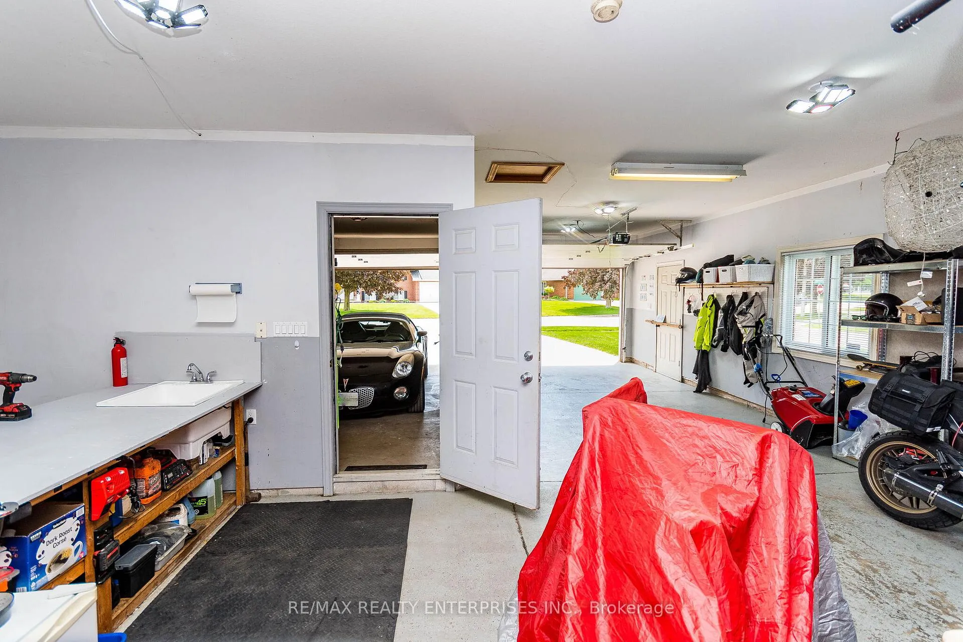 Photo 49 of 8 Cherry Ridge Boulevard, Pelham, Fenwick — HOMEH