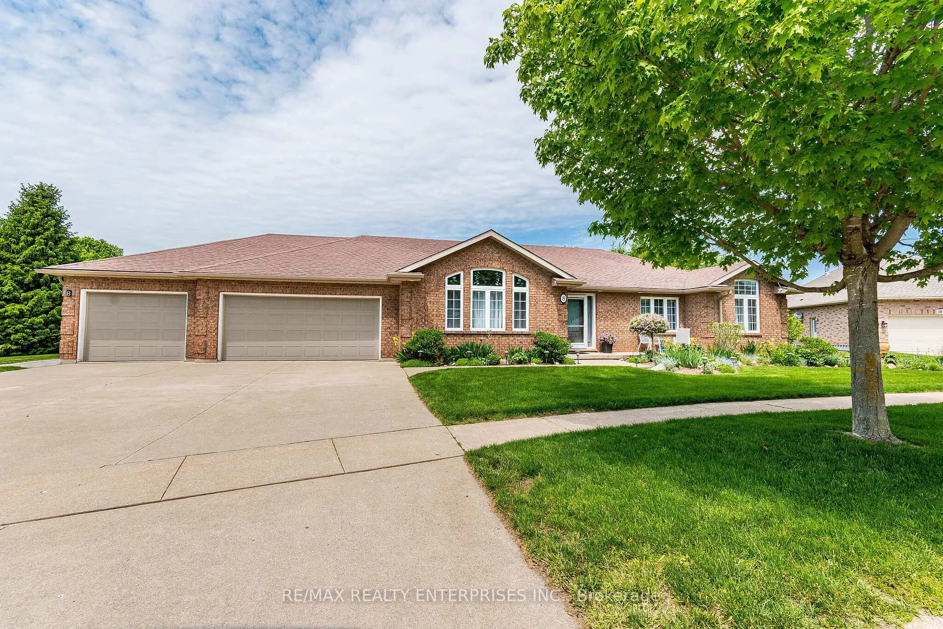 Photo 50 of 8 Cherry Ridge Boulevard, Pelham, Fenwick — HOMEH