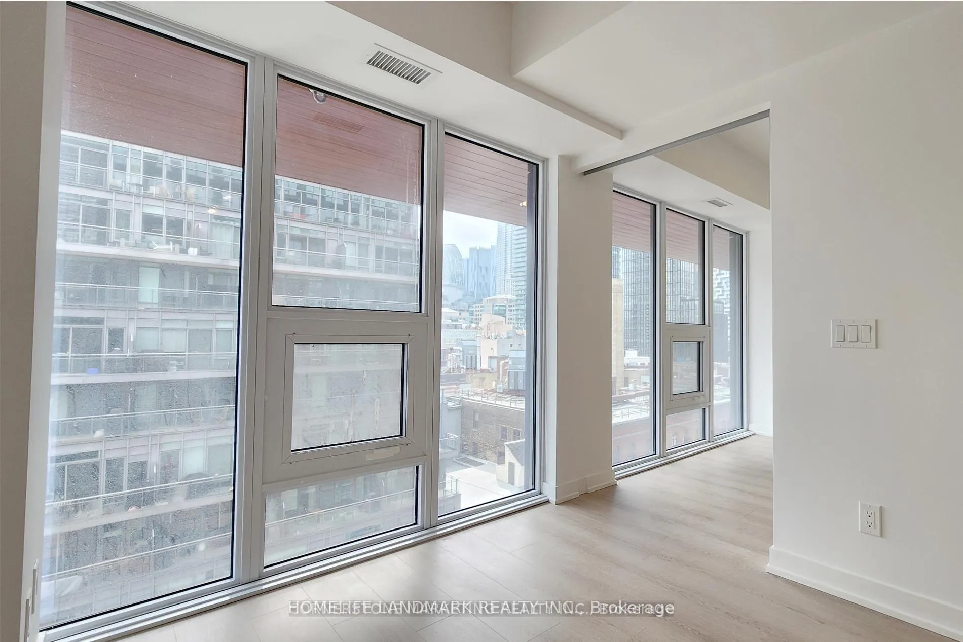 Photo 11 of Unit 1005, 100 Queen Street E, Toronto, Church-Yonge Corridor — HOMEH