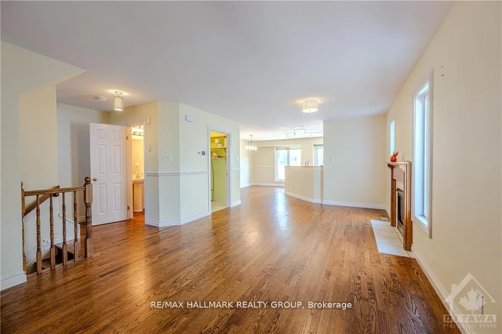 Photo 6 of 1205 Clyde Avenue, Ottawa, Central Park — HOMEH