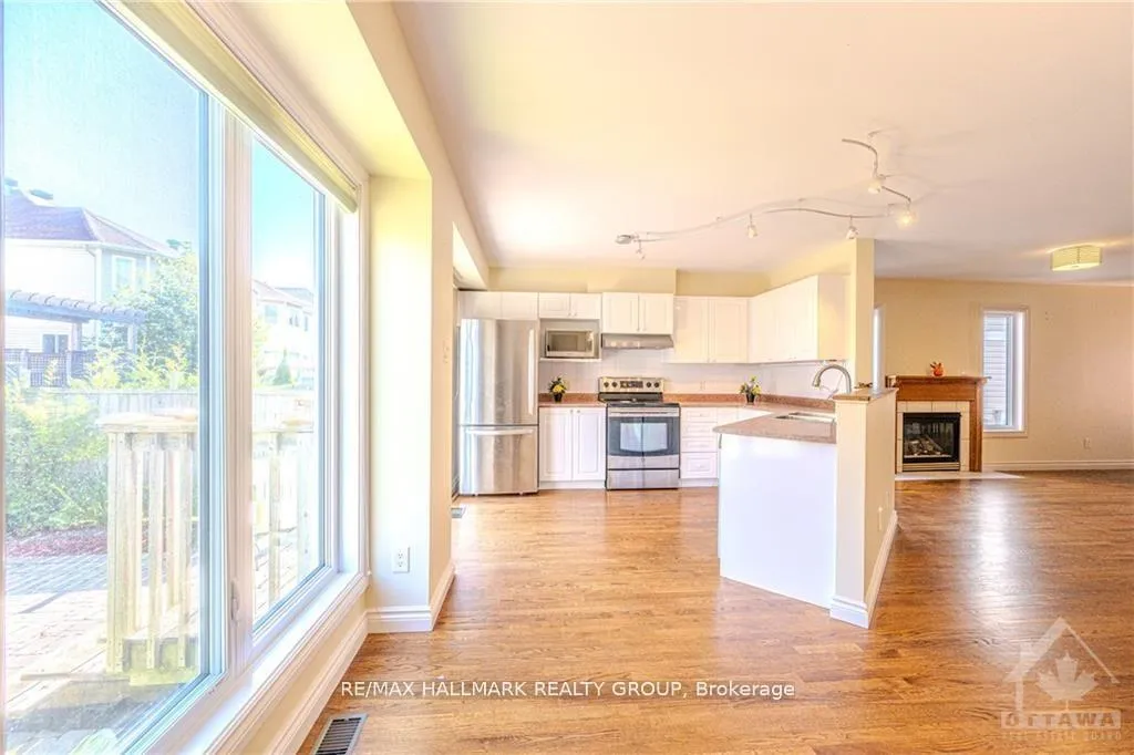 Photo 9 of 1205 Clyde Avenue, Ottawa, Central Park — HOMEH