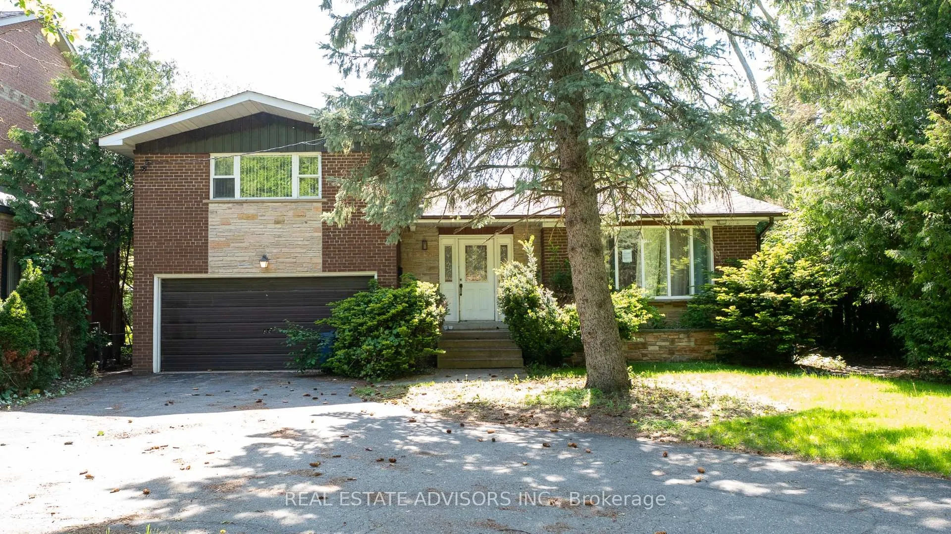 Photo 1 of 76 Johnson Street, Markham, Thornhill — HOMEH