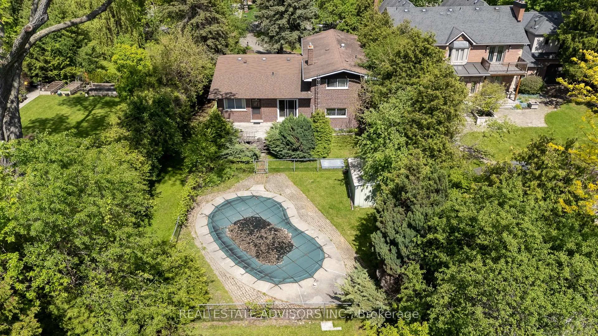 Photo 2 of 76 Johnson Street, Markham, Thornhill — HOMEH