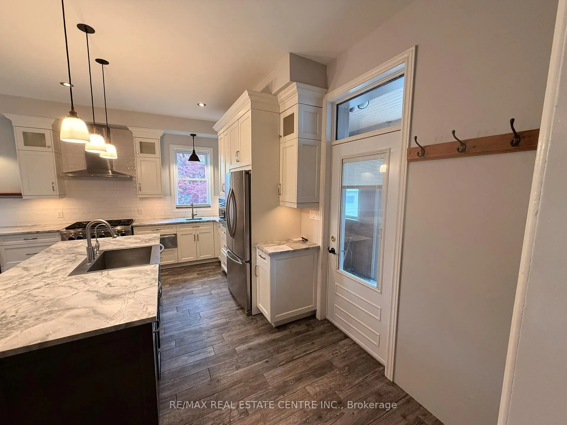 Photo 19 of 350 Queen Street S, Kitchener, Cedar Hill — HOMEH