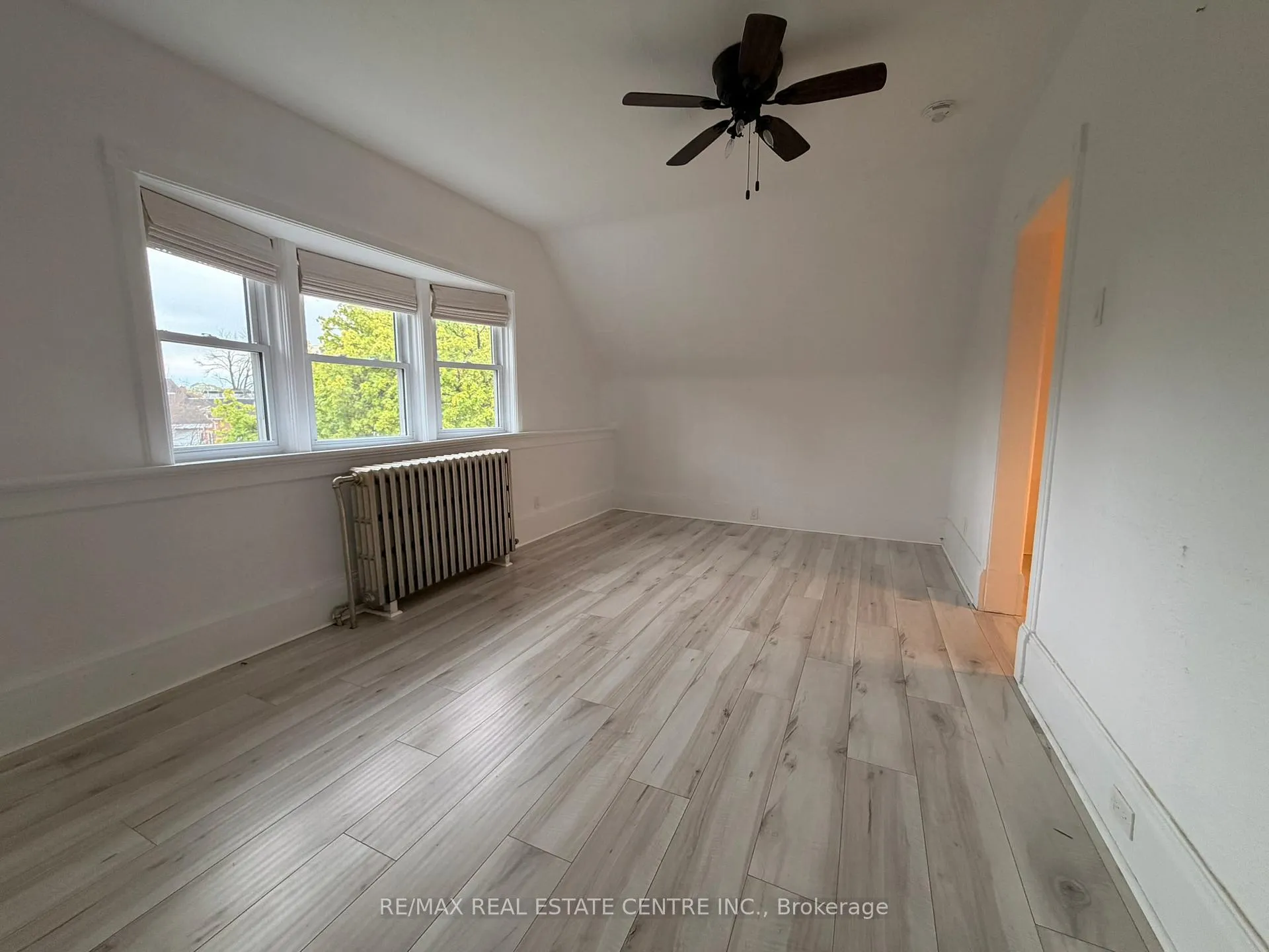 Photo 38 of 350 Queen Street S, Kitchener, Cedar Hill — HOMEH