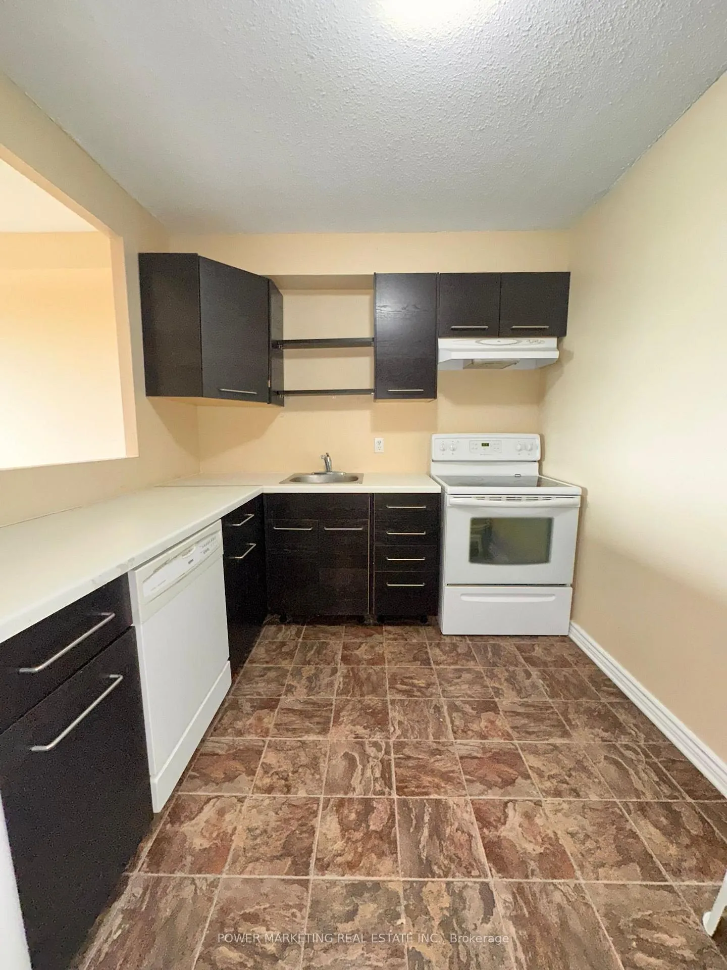 Photo 2 of Unit 807, 900 Dynes Road, Ottawa, Carleton Square — HOMEH