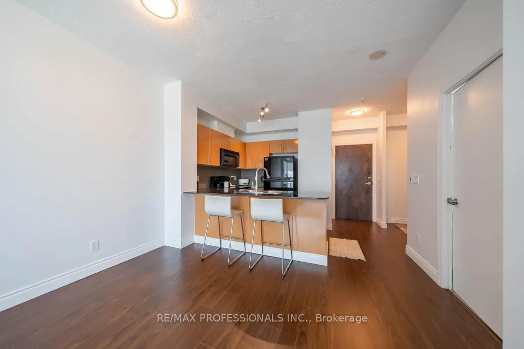 Photo 10 of Unit 3208, 16 Yonge Street, Toronto, Waterfront Communities — HOMEH