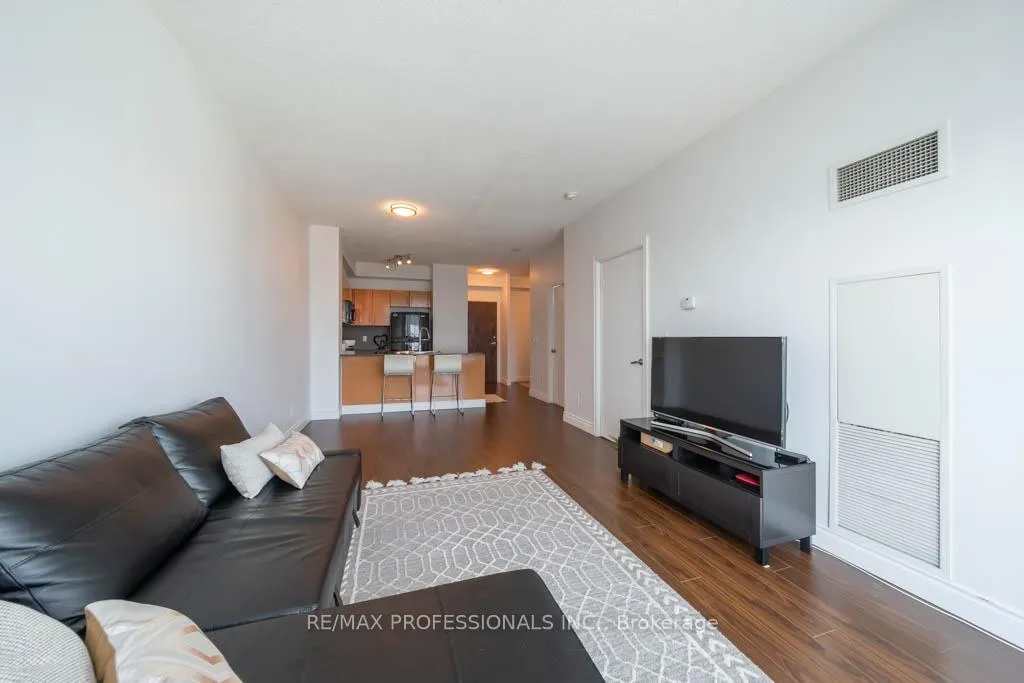 Photo 12 of Unit 3208, 16 Yonge Street, Toronto, Waterfront Communities — HOMEH