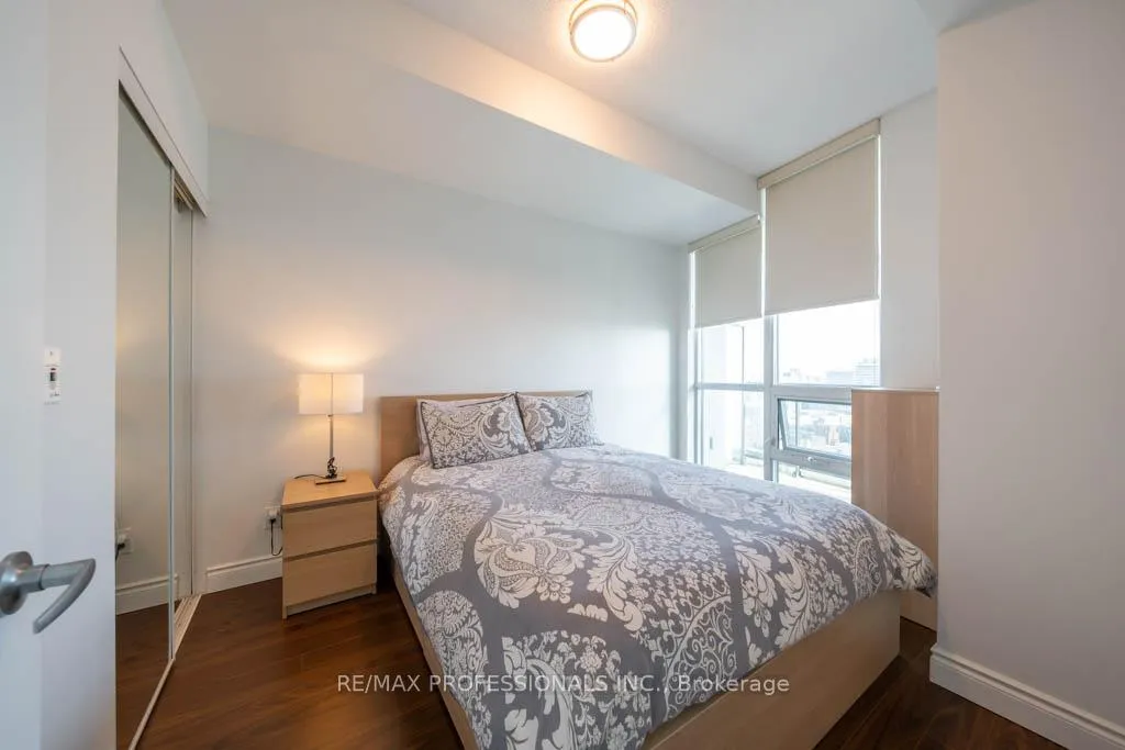 Photo 22 of Unit 3208, 16 Yonge Street, Toronto, Waterfront Communities — HOMEH