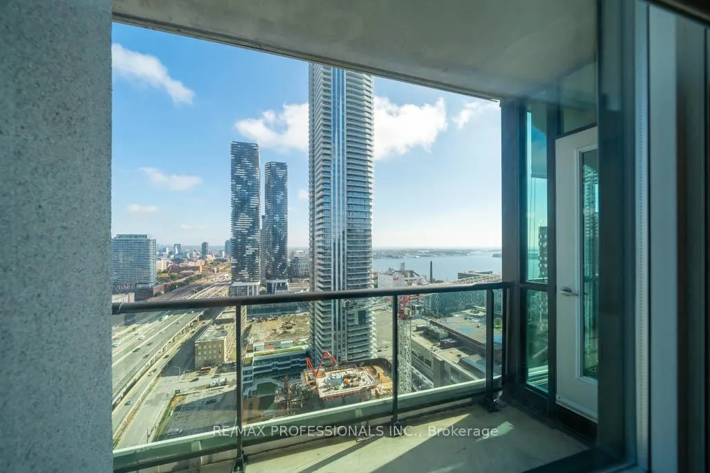 Photo 24 of Unit 3208, 16 Yonge Street, Toronto, Waterfront Communities — HOMEH