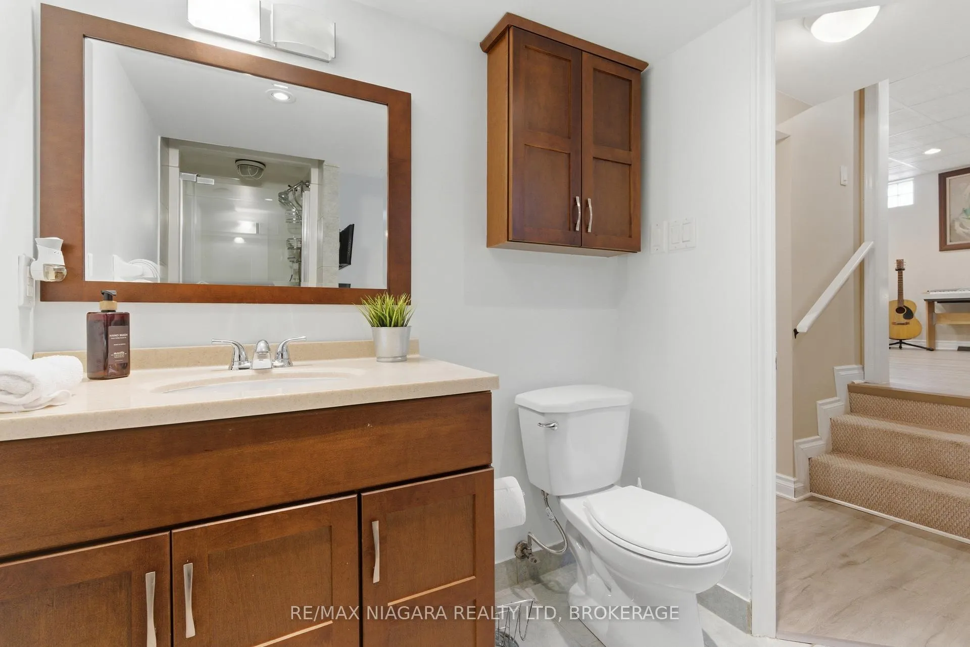 Photo 24 of 177 Parnell Road, St. Catharines, Vine/Linwell — HOMEH