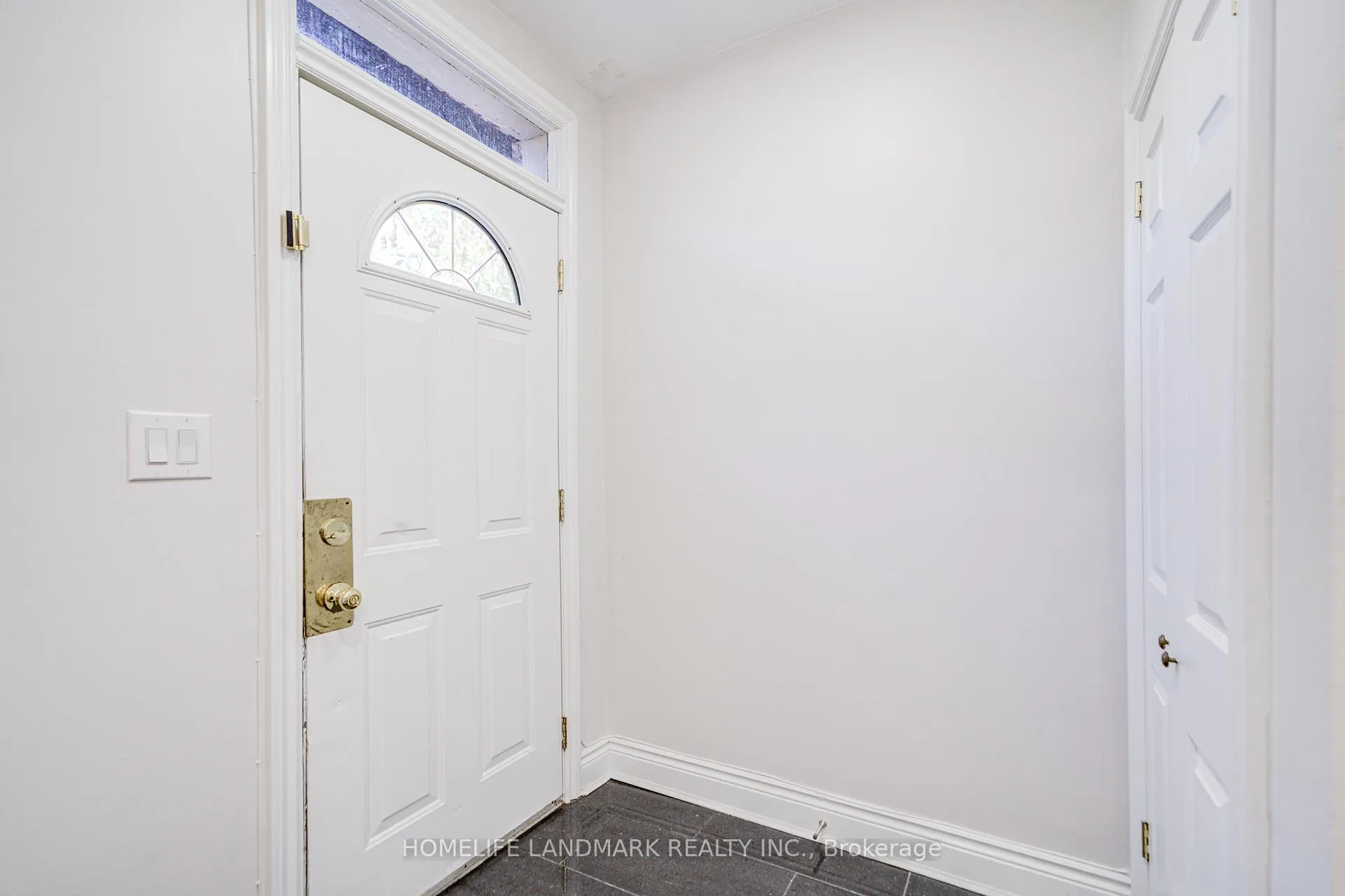 Photo 6 of 237 Ontario Street, Toronto, Moss Park — HOMEH