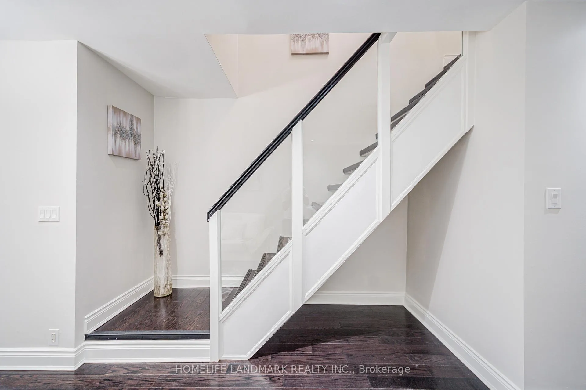 Photo 12 of 237 Ontario Street, Toronto, Moss Park — HOMEH