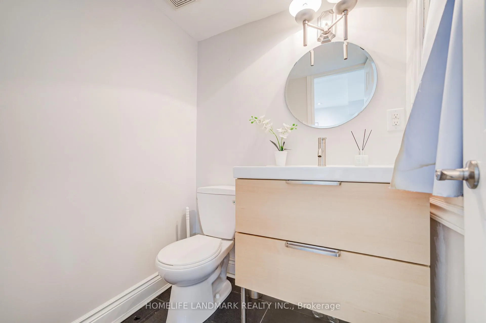 Photo 17 of 237 Ontario Street, Toronto, Moss Park — HOMEH