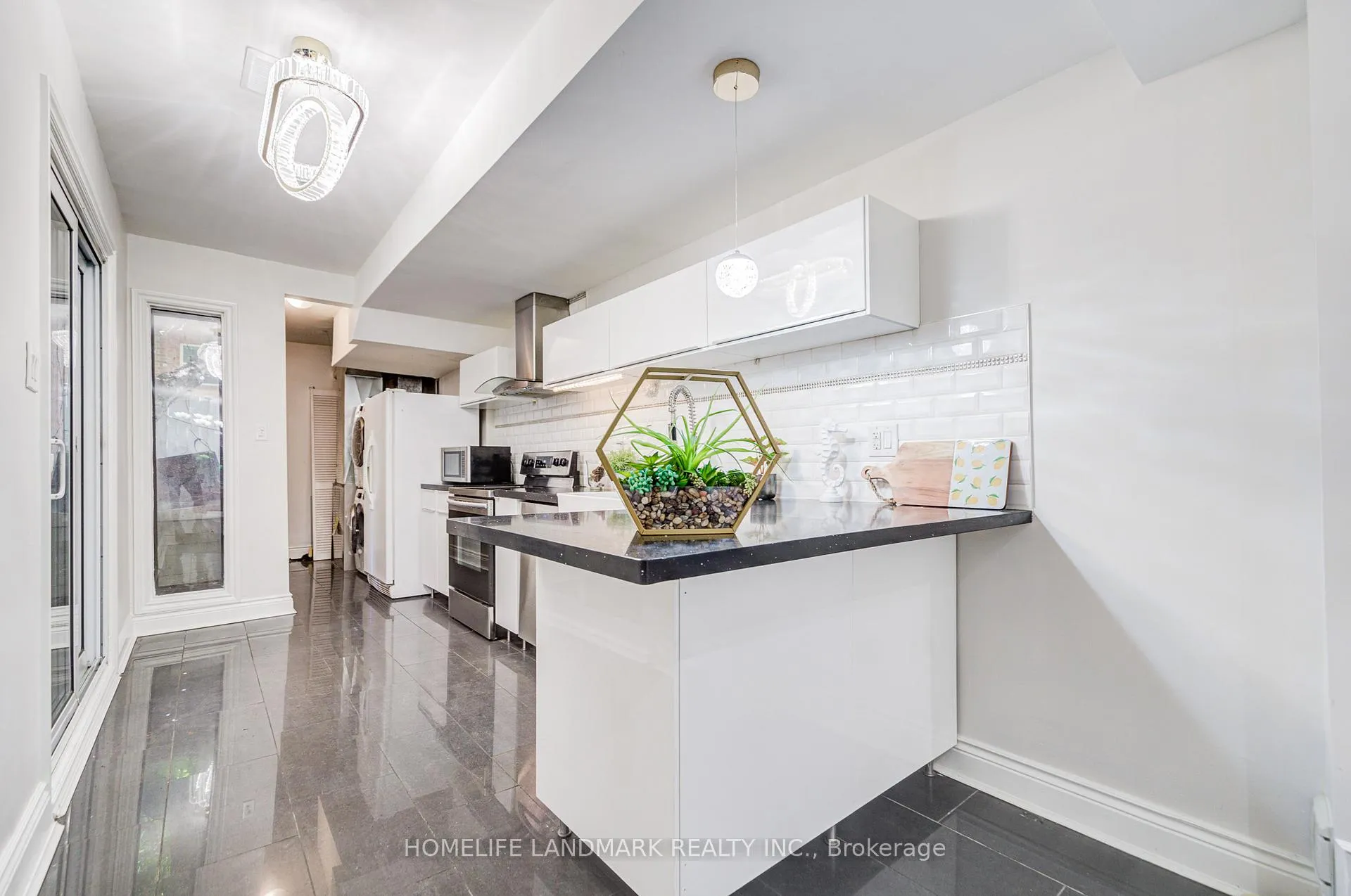 Photo 18 of 237 Ontario Street, Toronto, Moss Park — HOMEH