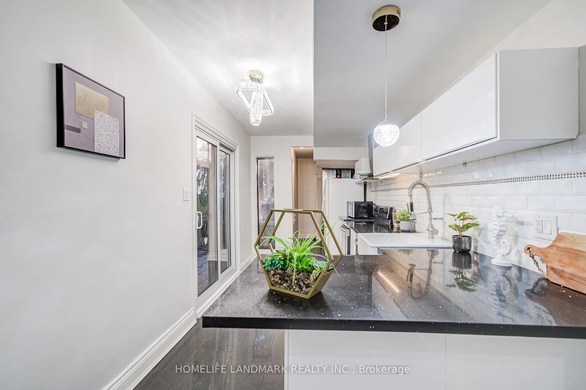 Photo 19 of 237 Ontario Street, Toronto, Moss Park — HOMEH