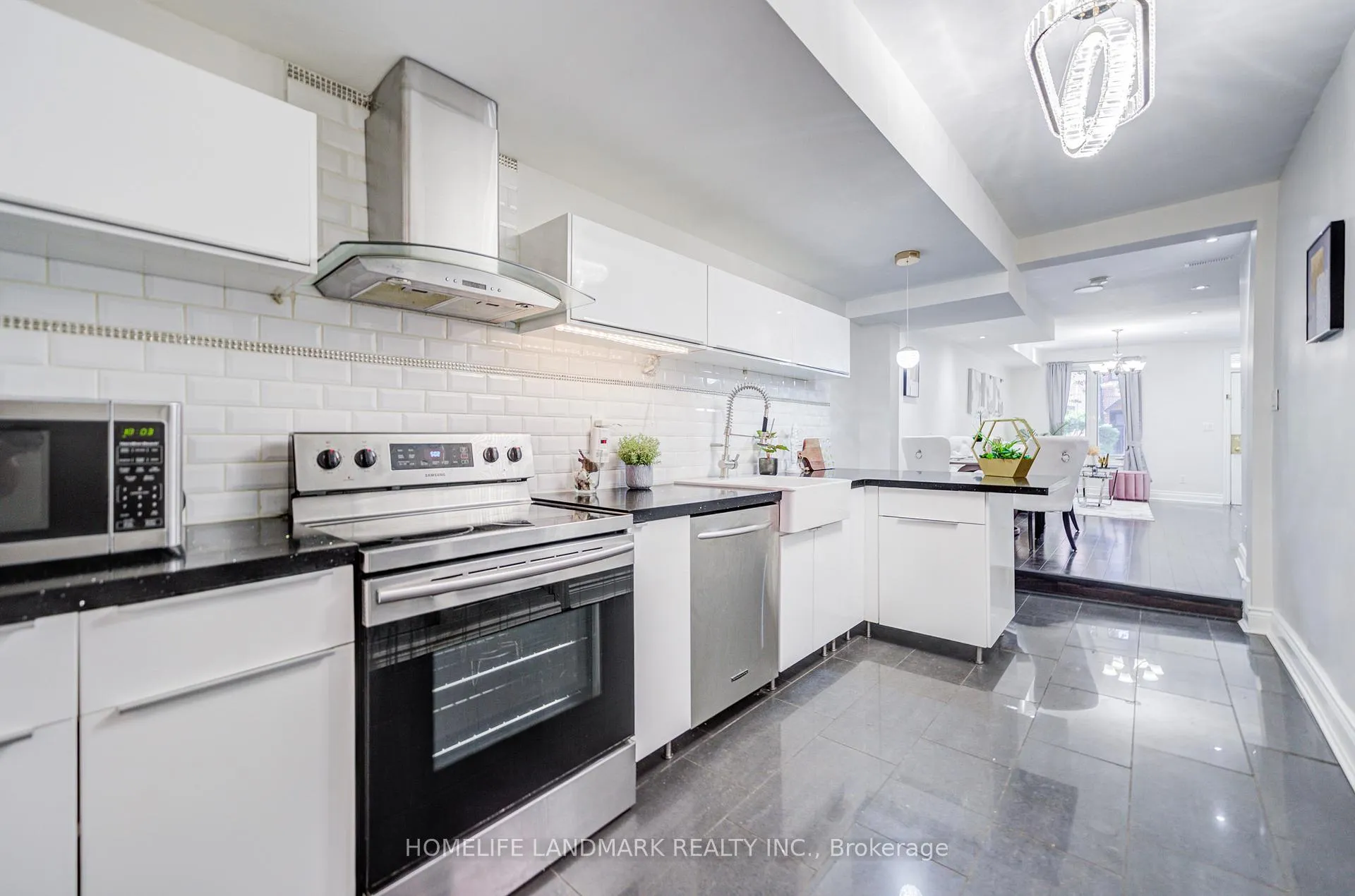Photo 23 of 237 Ontario Street, Toronto, Moss Park — HOMEH